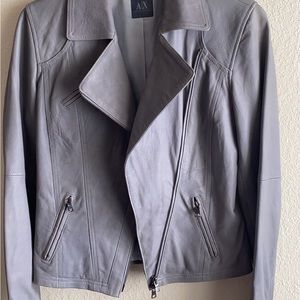 excellent condition.No rips tears or flaws.soft really leather